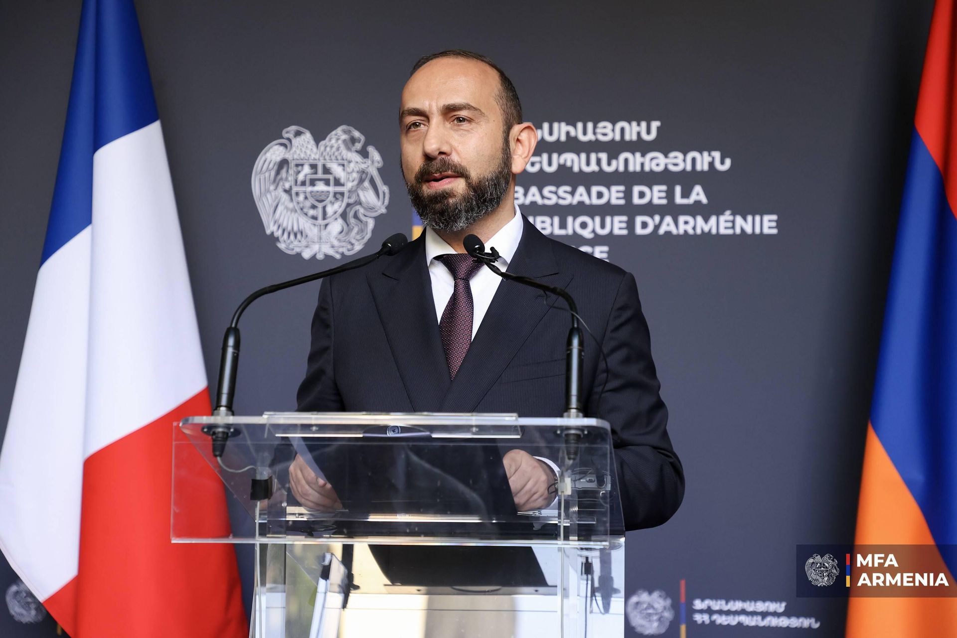 Торжественная церемония открытия нового здания посольства Армении во Франции с участием министра иностранных дел Армении Арарата Мирзояна и министра иностранных дел Франции Жан-Ноэля Барро (29 апреля 2026). Париж - Sputnik Արմենիա, 1920, 29.04.2026