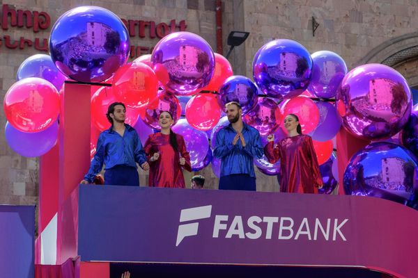 Тематический автомобиль FastBank-а - Sputnik Армения