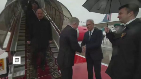 Роберт Фицо прилетел в Москву для участия в праздновании ко Дню Победы. - Sputnik Армения