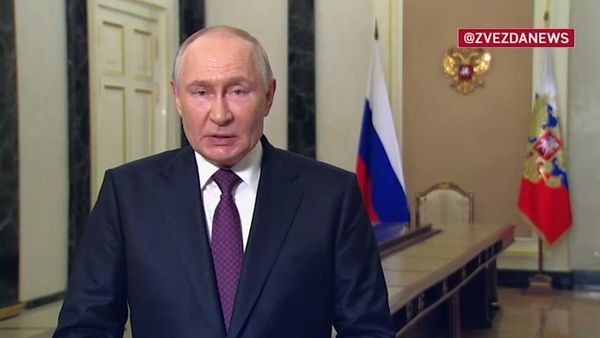 Владимир Путин: Рад в очередной раз посетить Пекин по приглашению моего давнего, доброго друга Си Цзиньпина - Sputnik Армения