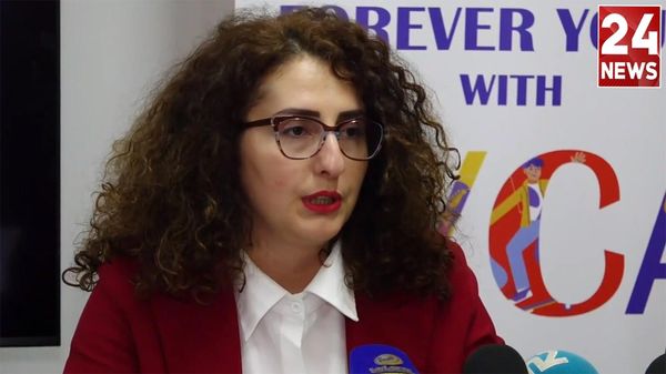 Глава наблюдательной миссии Справедливый голос Сона Амбарцумян во время пресс-конференции (19 мая 2026). Еревaн - Sputnik Армения
