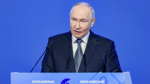 Президент РФ Владимир Путин  - Sputnik Армения