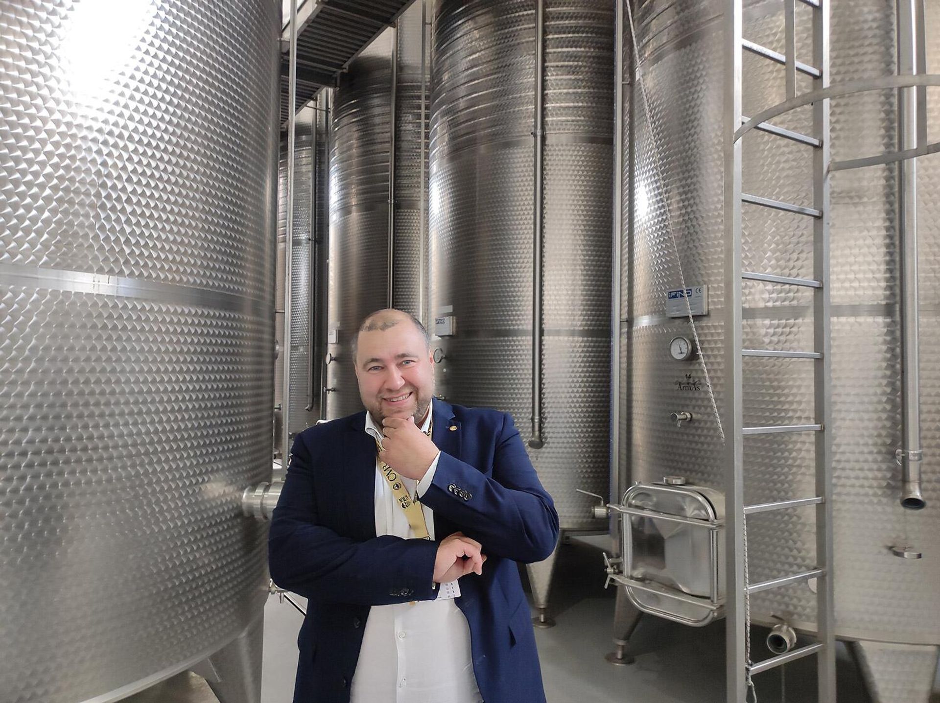 Импортер вина, основатель компании Dionysos Sommelier Деян Левпушчек (Словения) - Sputnik Армения, 1920, 29.05.2026