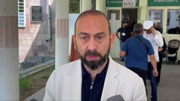 Отношения между Арменией и Россией нуждаются в определенном оздоровлении: Мирзоян - Sputnik Армения