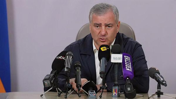 Самвел Карапетян выступает с заявлением (8 июня 2026). Ереван - Sputnik Армения