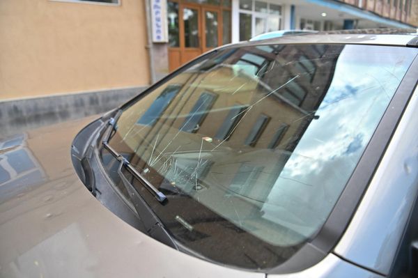 Следы от сильного града в Степанаване Следы от сильного града в Степанаване - Sputnik Армения