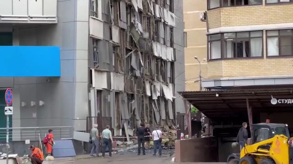 Возгорание произошло в двух квартирах дома в Краснодаре после атаки БПЛА, сообщили в оперштабе региона  - Sputnik Армения