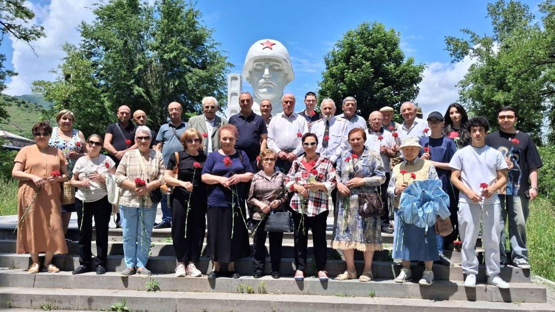 Акция памяти, посвящённая Дню памяти и скорби (22 июня 2026). Ванадзор Акция памяти, посвящённая Дню памяти и скорби (22 июня 2026). Ванадзор - Sputnik Армения, 1920, 22.06.2026