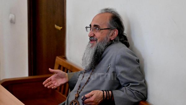 Միքայել սրբազանը դատարանում - Sputnik Արմենիա