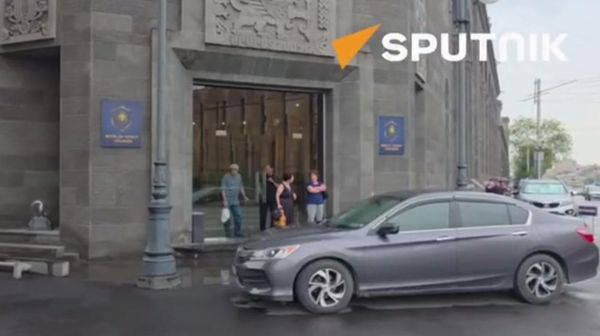 С раннего утра также проводится обыск в офисе Мульти груп, принадлежащем Гагику Царукяну - Sputnik Армения