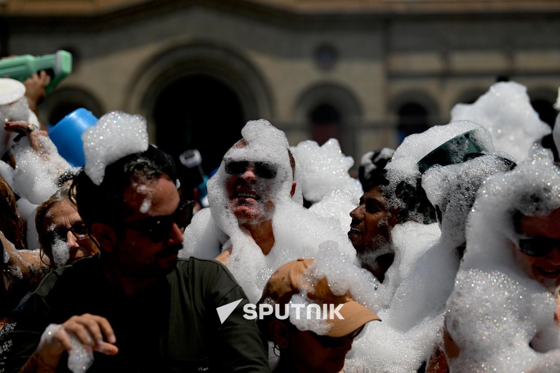 Празднование Вардавара на площади Республики (12 июля 2026). Еревaн - Sputnik Армения, 1920, 13.07.2026