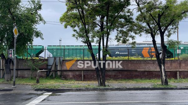 Вагоны с зерном в Ереване - Sputnik Армения