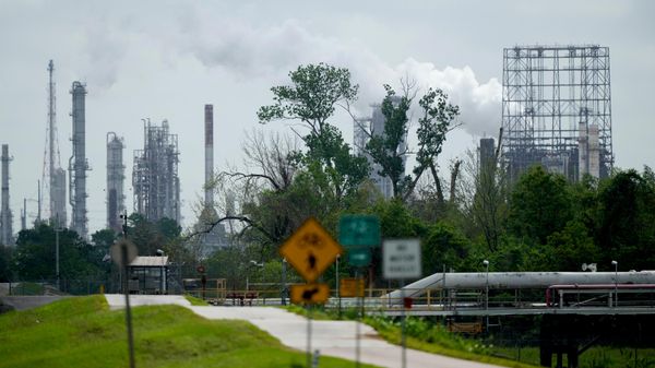 Нефтеперерабатывающие заводы Shell Norco и Valero St. Charles в городе Норко, штат Луизиана, США - Sputnik Армения