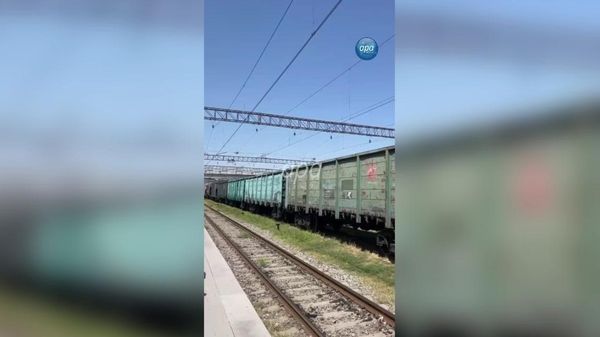 Из России в Армению через Азербайджан было отправлено 15 вагонов с пшеницей и 10 вагонов с углем. - Sputnik Армения