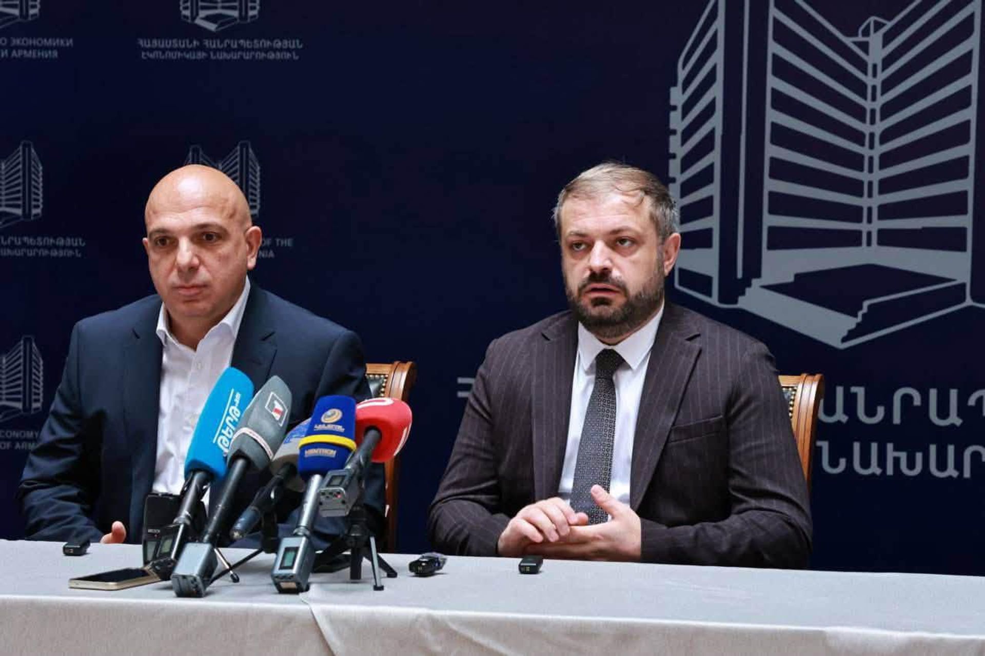 Церемония подписания соглашения о развитии общин между ЗАО Lydian Armenia, правительством Армении в лице Министерства экономики и общинами Джермук, Вайк и Сисиан (31 августа 2026). Еревaн - Sputnik Արմենիա, 1920, 31.08.2026