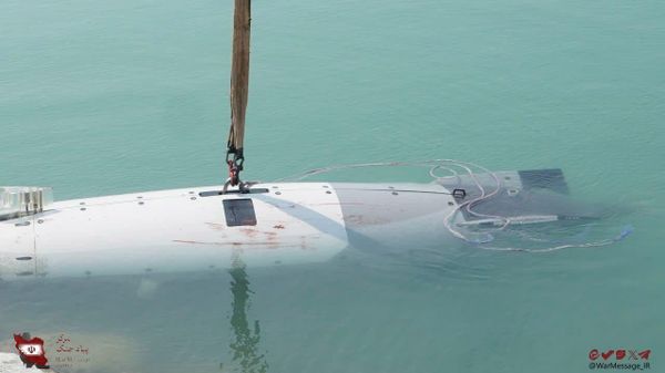 Иран опубликовал фотографии захваченного американского беспилотного подводного аппарата Dive-LD - Sputnik Армения