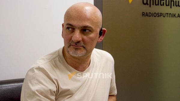 Писатель Артур Григорян - Sputnik Армения