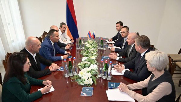 Հանդիպման ժամանակ - Sputnik Արմենիա