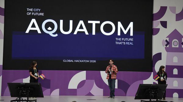 Команда Армении в финале студенческого конкурса Global HackAtom в Екатеринбурге - Sputnik Армения