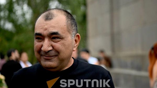 Тиран Хачатрян во время шествия скорби под названием День памяти в память о павших героях (19 сентября 2026). Еревaн - Sputnik Армения