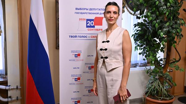 Наблюдатель от МПА СНГ Влада Аведян отметила активность с утра, указав на большое число молодых - Sputnik Армения