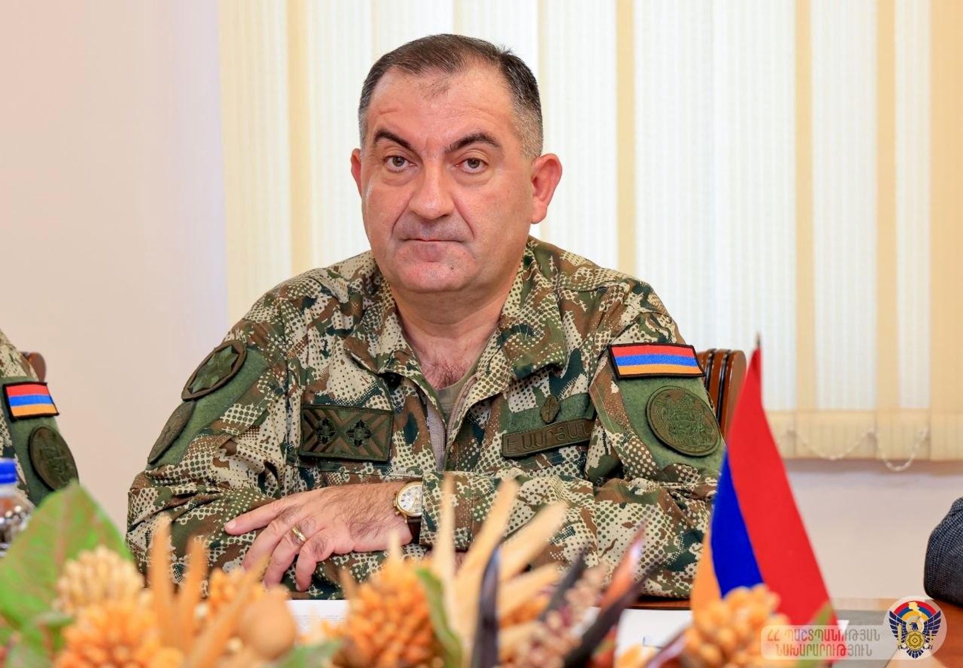 Первый замминистра обороны, начальник ГШ ВС, генерал-лейтенант Эдвард Асрян принял делегацию во главе с президентом Высшего итальянского центра оборонных исследований, генерал-лейтенантом Стефано Маннино (22 сентября 2026). Еревaн - Sputnik Армения, 1920, 22.09.2026