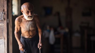 Обработанное ИИ изображение 90-летнего Гамлета Саркисяна