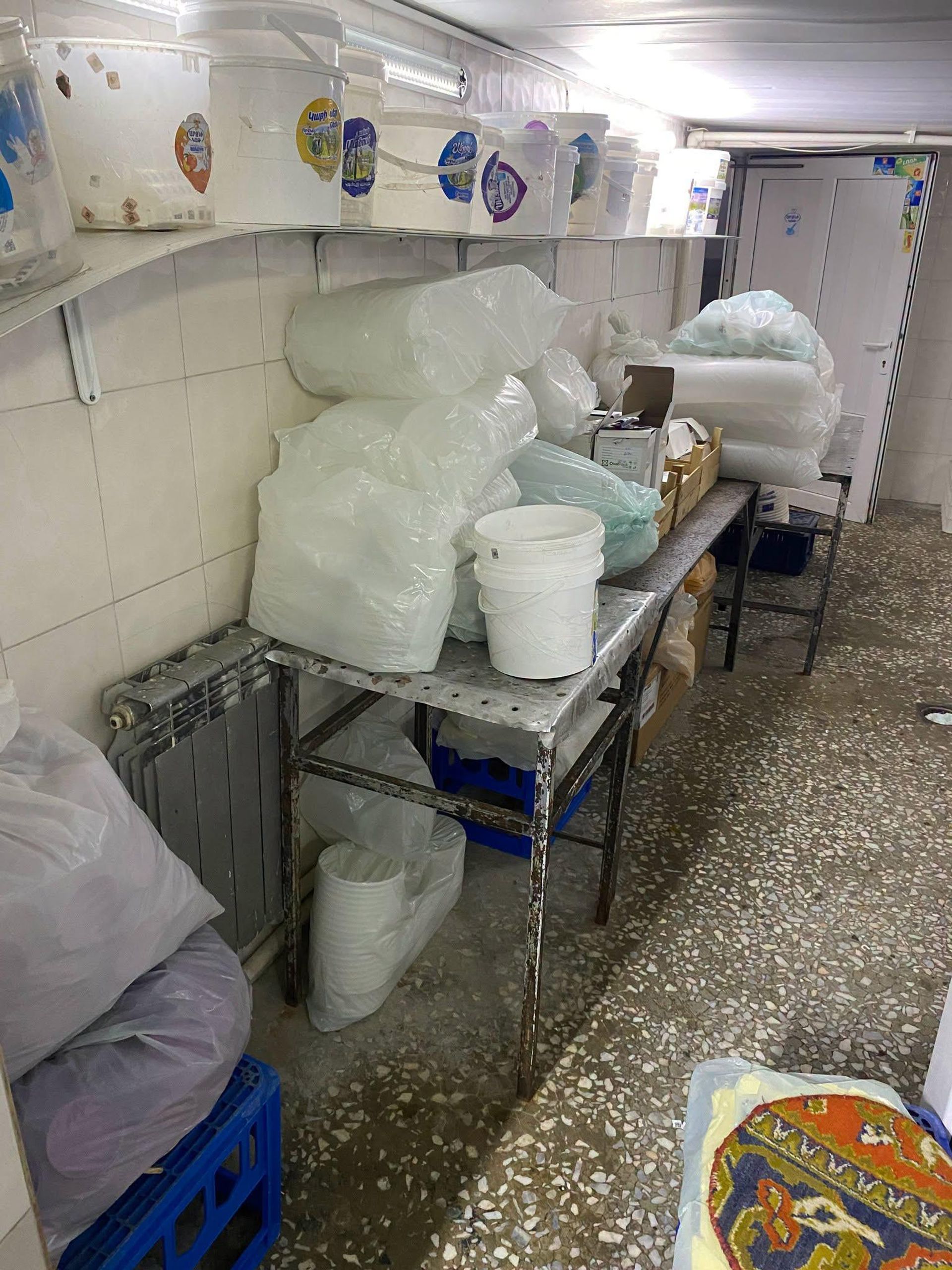 Инспекционный орган безопасности пищевых продуктов приостановил производственную деятельность молочно-пищевого завода ООО Арзни Катнамтерк (Еревaн) Инспекционный орган безопасности пищевых продуктов приостановил производственную деятельность молочно-пищевого завода ООО Арзни Катнамтерк (Еревaн) - Sputnik Армения, 1920, 25.09.2026