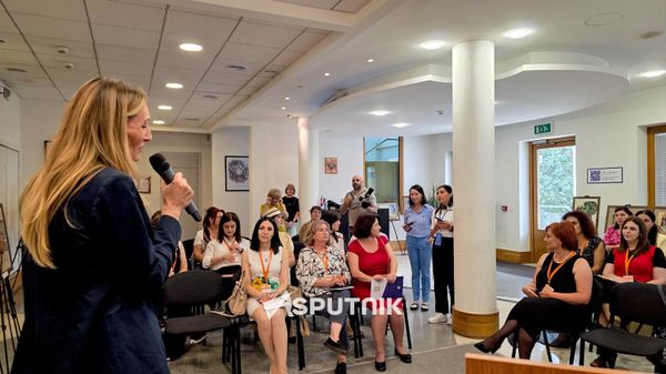 VII международный конкурс Русский язык в Армении — новые горизонты в  Русском доме (25 сентября 2026). Еревaн - Sputnik Армения