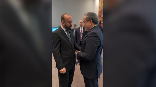 ՄԱԿ ԳԱ շրջանակներում նախարար Միրզոյանը կարճ զրույց է ունեցել Իրանի ԱԳ նախարար Աբաս Արաղչիի հետ - Sputnik Արմենիա