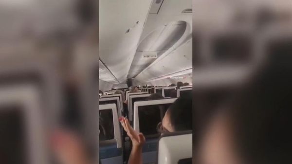 В сети появились первые кадры посадки самолёта FlyDubai в Саудовской Аравии - Sputnik Армения
