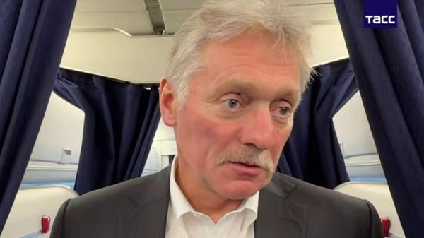 Россия в Черном море отвечает на украинские удары - Песков - Sputnik Армения