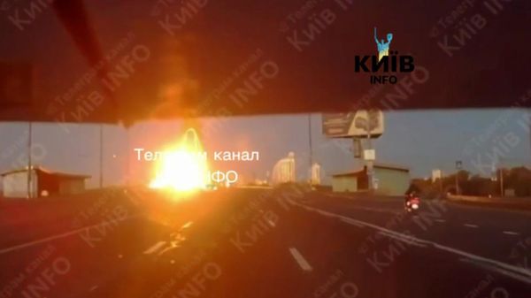 По Северному мосту в Киеве нанесён удар - Sputnik Արմենիա