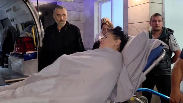 Раненная азербайджанским солдатом жительница села Шаки (Сюник) Ани Аветисян - Sputnik Армения