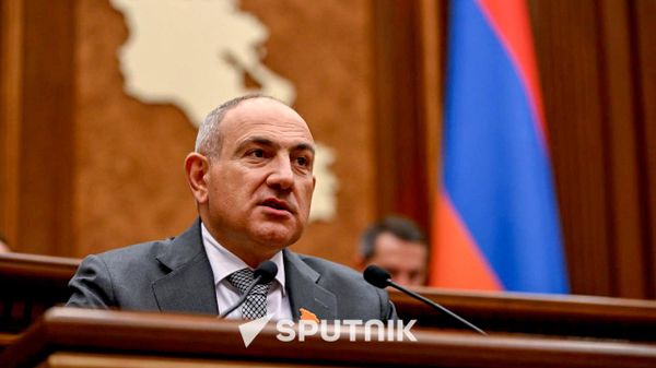 Премьер-министр Никол Пашинян Премьер-министр Никол Пашинян - Sputnik Армения