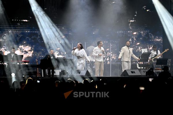 Kami Friends исполняют известный хит Вардуи Варданян и Армана Агаджаняна Yars Korel a - Sputnik Армения