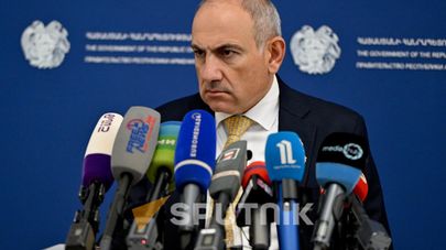 Премьер-министр Никол Пашинян на брифинге (8 октября 2026). Еревaн