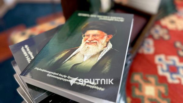 «Արյունը, որ դարձավ ռուբին» գիրքը - Sputnik Արմենիա