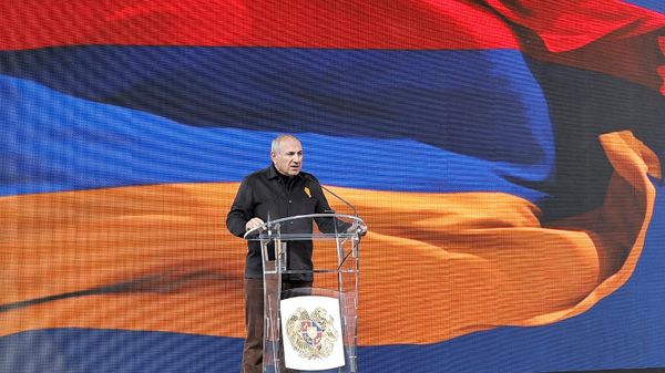 «Այն ընդերքը, որն այսօր մեր աչքի առաջ դարձավ ոսկի, ՀՀ-ինն է ու ՀՀ ժողովրդի սեփականությունն է» - Փաշինյան - Sputnik Արմենիա