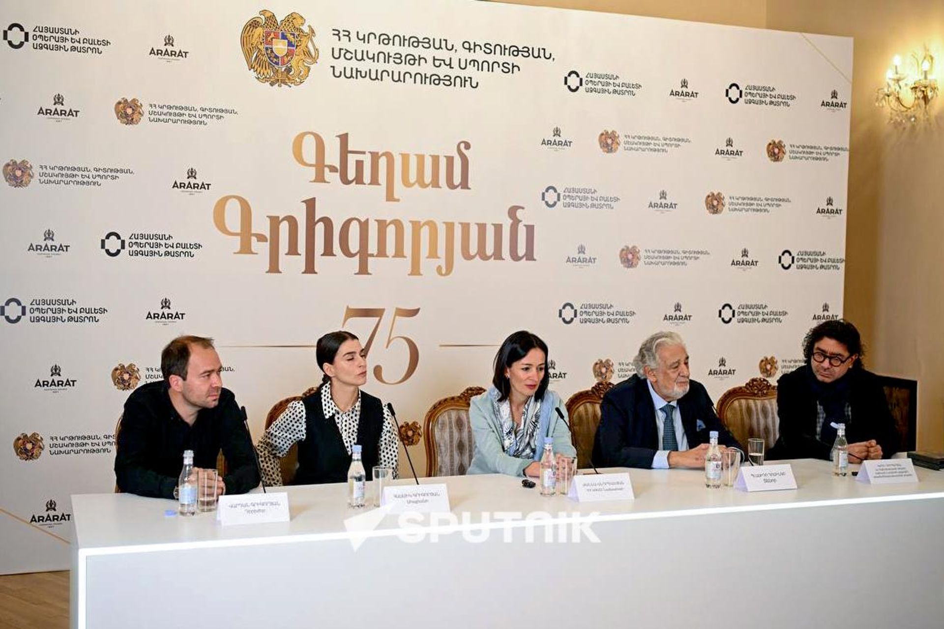 Пресс-конференция в преддверии гала-концерта, посвящённого 75-летию Гегама Григоряна (14 октября 2026). Еревaн - Sputnik Армения, 1920, 14.10.2026