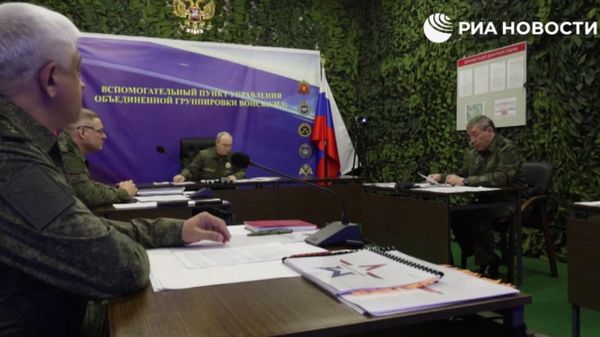 Герасимов доложил Путину обстановку в зоне СВО - Sputnik Армения