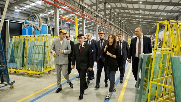 Նաիրի համայնքում բացվել է ապակու մշակման գործարան - Sputnik Արմենիա
