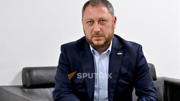 Депутат Айк Фарманян - Sputnik Армения