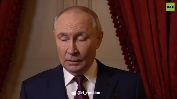 Россия готова возобновить трехсторонние переговоры по Украине, заявил Путин в интервью журналисту Павлу Зарубину - Sputnik Արմենիա
