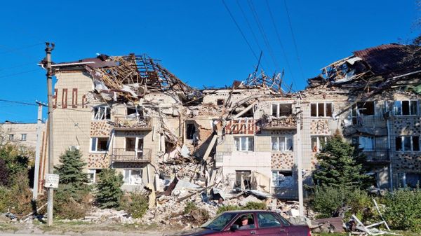 Гостица Колос в городе Алешки, пострадавшая от обстрела со стороны ВСУ. - Sputnik Армения