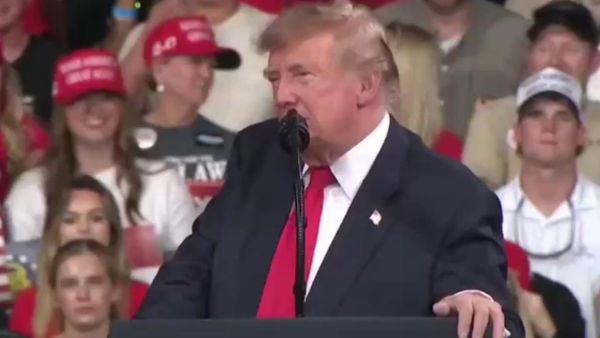 Трамп заявил, что пора прекращать убивать иранских лидеров, иначе не с кем будет заключать сделку - Sputnik Армения