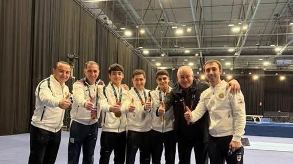 Мужская сборная по спортивной гимнастике завоевала на ЧМ 2 золотые и 2 бронзовые медали - Sputnik Армения
