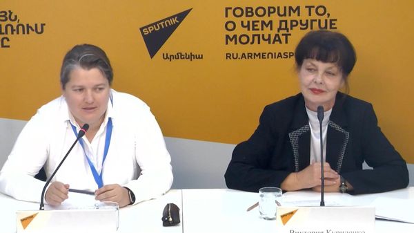 Проект для учителей, преподающих предметы на русском языке в Армении — уникальный: Мария Алимова Проект для учителей, преподающих предметы на русском языке в Армении — уникальный: Мария Алимова - Sputnik Армения