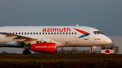 Самолет Sukhoi Superjet 100-95B авиакомпании Azimuth