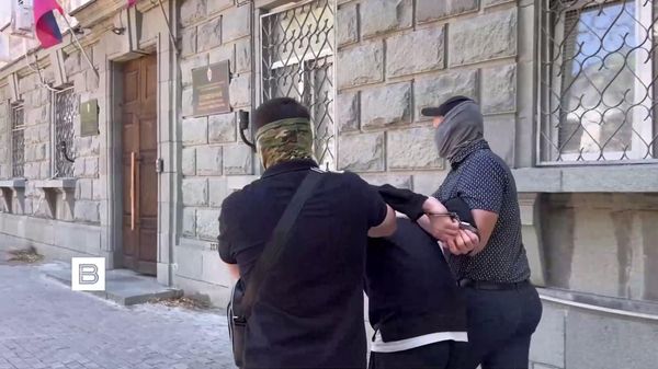 ФСБ показала кадры допроса задержанного за госизмену жителя Севастополя - Sputnik Армения